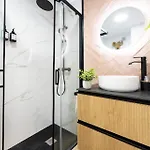 Malagasuite Modern With Pool Apartment *