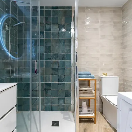 Malagasuite Modern With Pool * Torremolinos