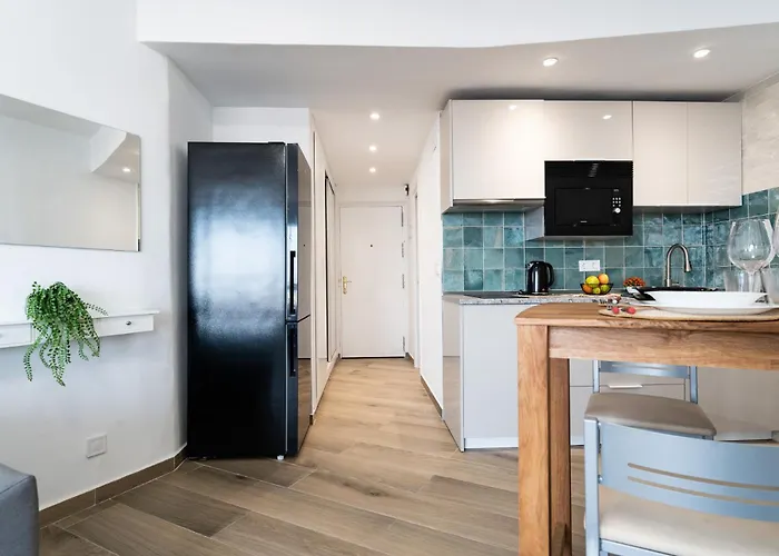 Malagasuite Modern With Pool * Torremolinos