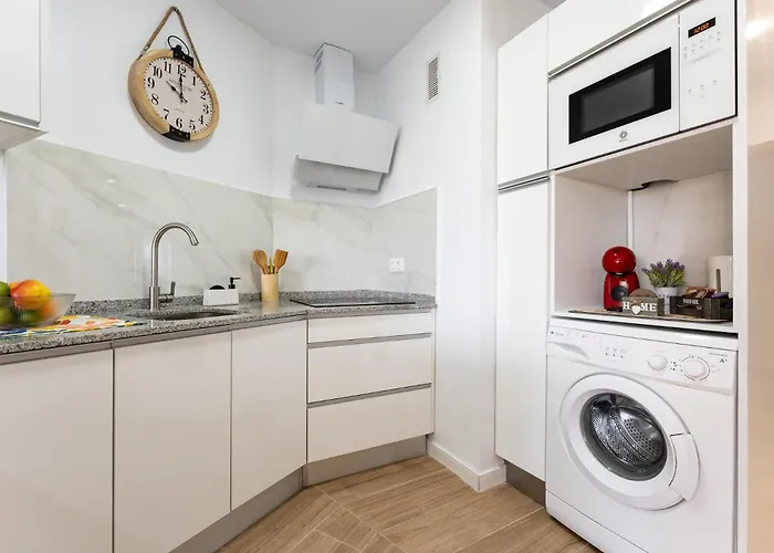 Malagasuite Modern With Pool Appartamento Torremolinos