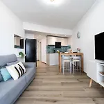 Malagasuite Modern With Pool