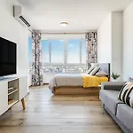 Apartament Malagasuite Modern With Pool