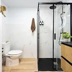 Malagasuite Modern With Pool