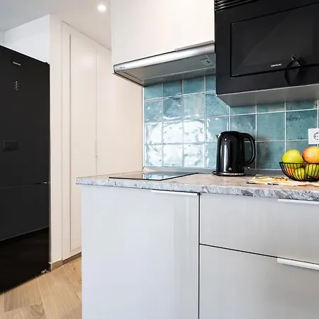 Malagasuite Modern With Pool Apartament *