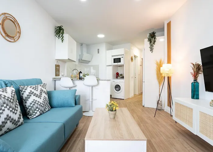 Malagasuite Modern With Pool *