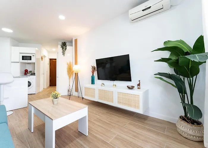 Apartment Malagasuite Modern With Pool *