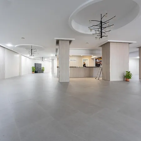 Malagasuite Modern With Pool Торремолинос