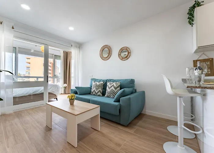 Malagasuite Modern With Pool Torremolinos